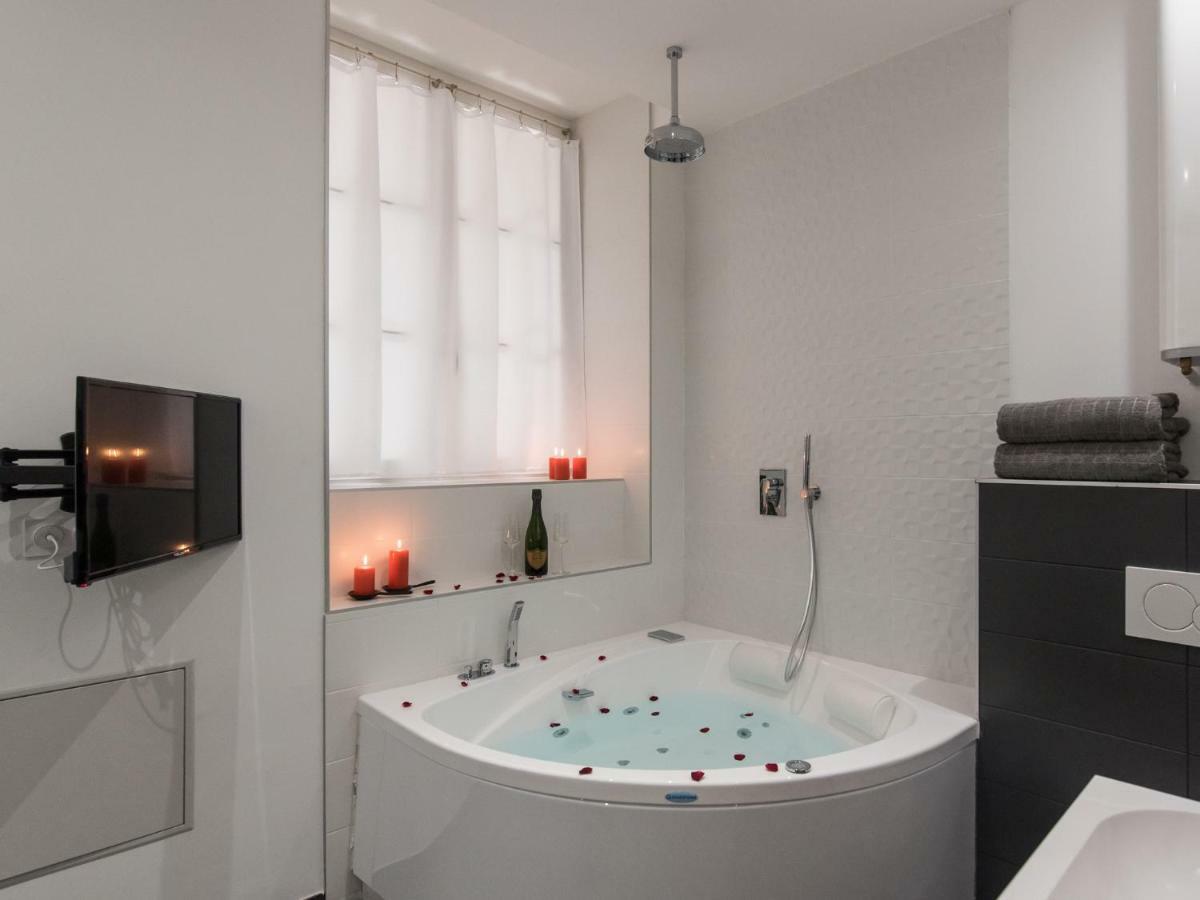 Luxury Studio & Spa-Lyon Centre Eksteriør bilde