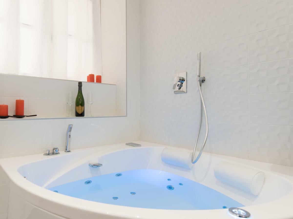 Luxury Studio & Spa-Lyon Centre Eksteriør bilde