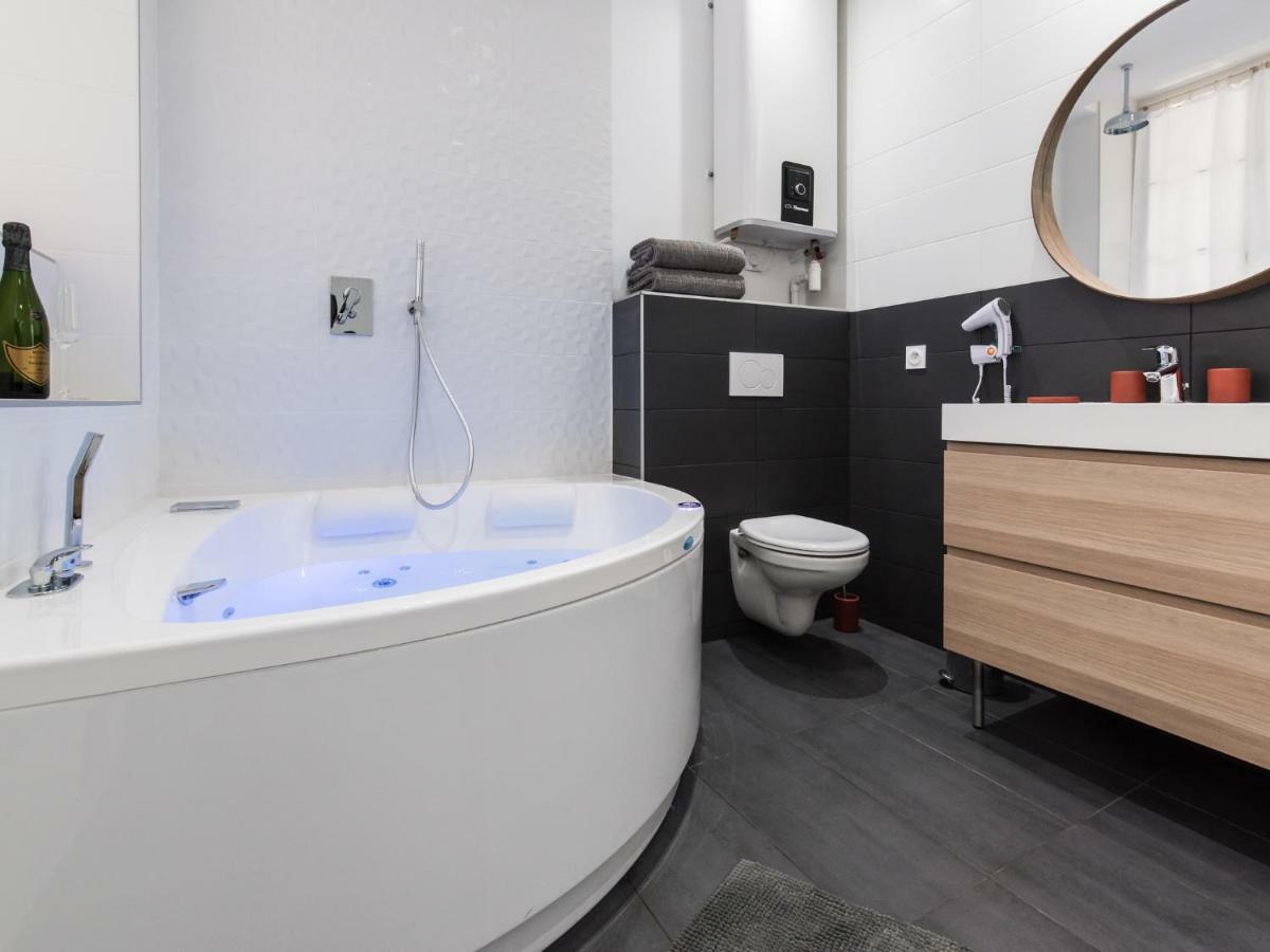 Luxury Studio & Spa-Lyon Centre Eksteriør bilde